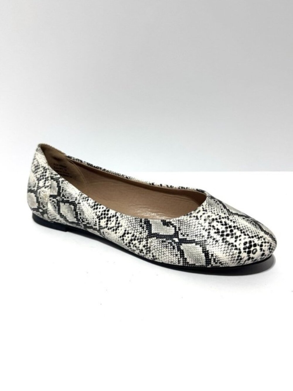 Journee Collection Womens Kavn Flats Size 7.5 M